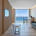 מלון Noa Boutique 4*