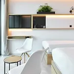 מלון Noa Boutique 4*