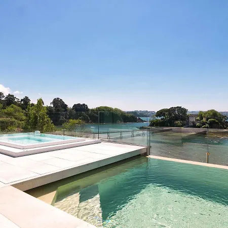 Noa Boutique Hotel 4*